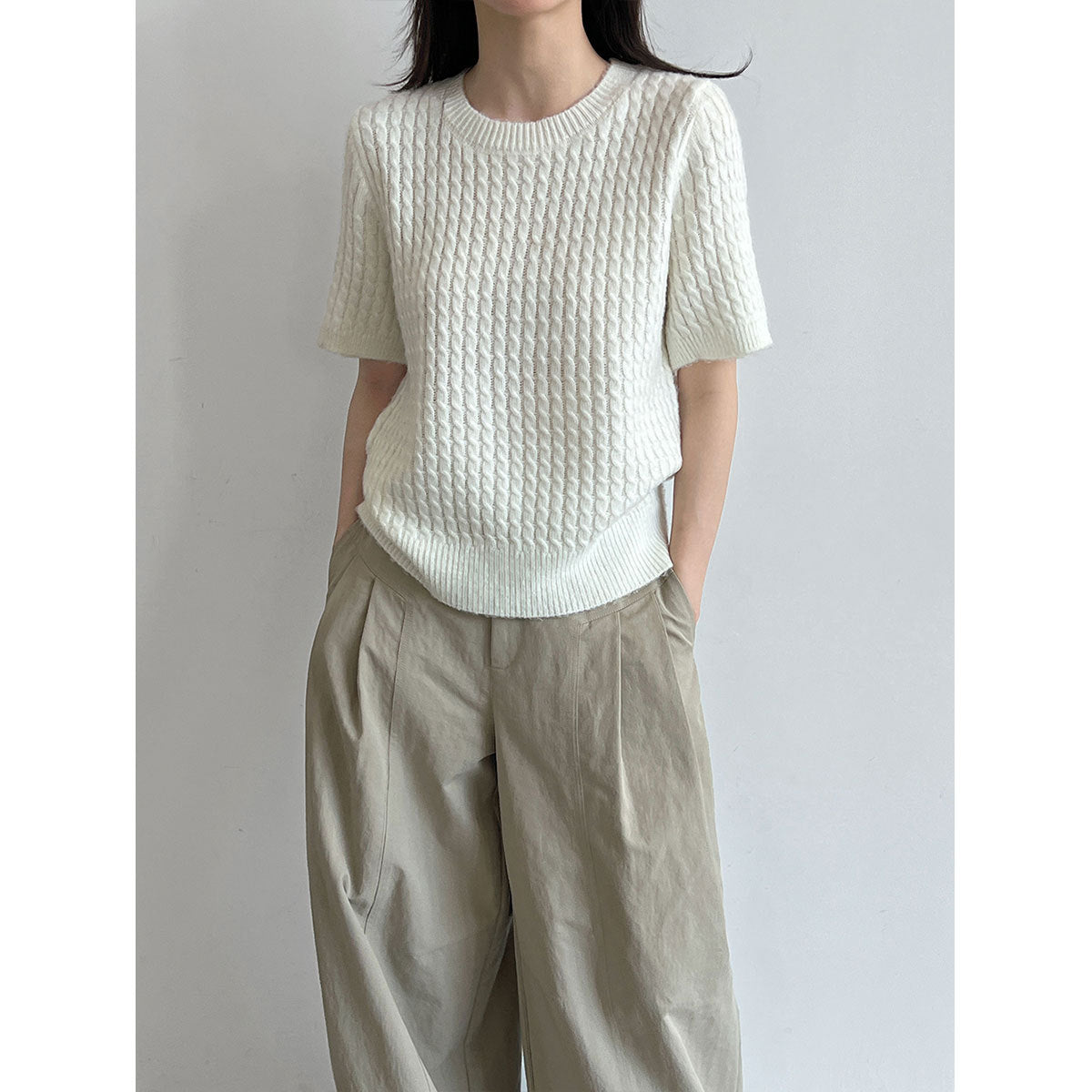 Cable Knit Short Sleeve Wool Round Neck T-Shirt for Women Slim Fit Top