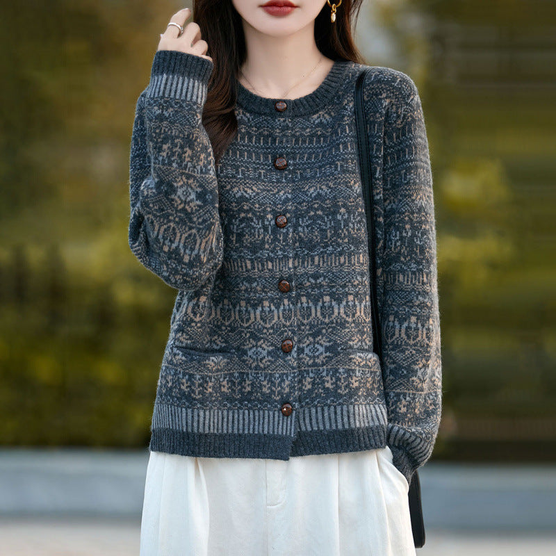 Knitted Cardigan Coat for Women, Embroidered Pattern, Outerwear, Stylish Women's Top